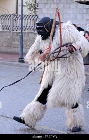 Italie, Sardaigne, province de Nuoro, Ottana, carnaval avec Boes Merdules et masques traditionnels Banque D'Images