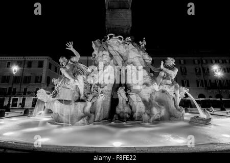 Vue de nuit, la Piazza Navona, Rome. Italie Banque D'Images