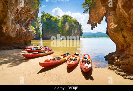 Thaïlande - province de Krabi, Phang Nga Bay, excursion en canot Banque D'Images