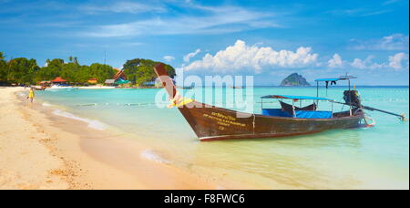 Tropical beach, Phi Phi Island, Thaïlande Banque D'Images