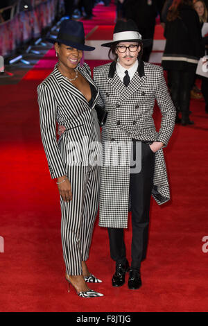 Pénélope assiste à la première UK de 'Daddy's Home' tenue à l'Odeon Leicester Square Banque D'Images