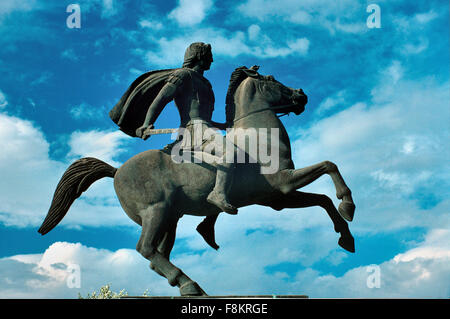 Statue équestre d'Alexandre le Grand sur le front ou le bord de Thessalonique GRÈCE Banque D'Images