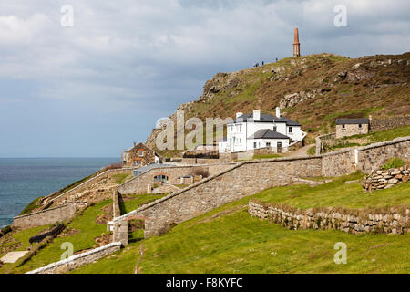 Maison de vacances chalets sur la pointe de Cape Cornwall, Cornwall, Angleterre du Sud-Ouest, Royaume-Uni Banque D'Images