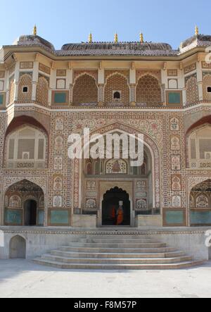 JAIPUR, INDE - 30 NOV : Façade de la Ganesh Pol à l'intérieur du bâtiment au Fort d'Amber, la principale attraction touristique à Jaipur, le Nov Banque D'Images