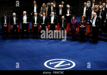 Stockholm, Suède. Dec 10, 2015. Prix Nobel Prix Nobel de l' assister à 2015cérémonie de remise des prix au Concert Hall de Stockholm, capitale de la Suède, 10 décembre 2015. Credit : Ye Pingfan/Xinhua/Alamy Live News Banque D'Images