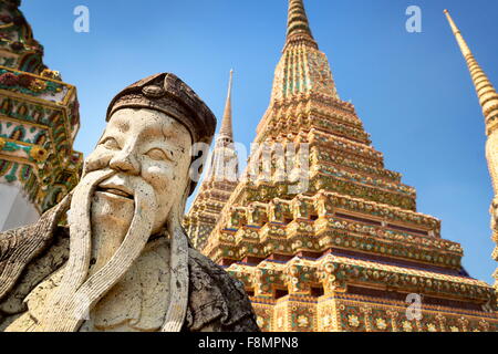 Thaïlande - Bangkok, Wat Phra Kaeo, Temple Grand Palais, statue de pierre Banque D'Images