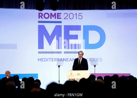 Rome, Italie. 10 Décembre, 2015. Matteo Renzi Roma 10-12-2015 Hotel Parco dei Principi. Med Forum 2015, dialogues méditerranéens. Crédit photo Samantha Zucchi Insidefoto : Insidefoto/Alamy Live News Banque D'Images