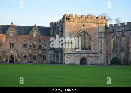 Le Bishop's Palace, accueil aux évêques de Bath et Wells pendant 800 ans est magnifique palais médiéval dans la région de Wells, Somerset, Angleterre Banque D'Images