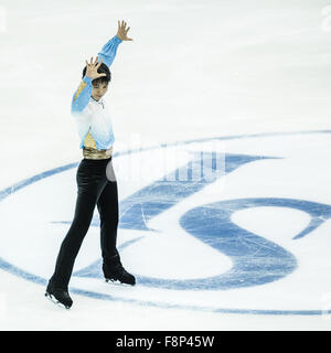 Barcelone, Espagne. Dec 10, 2015. Champion olympique du Japon 2014 YUZURU HANYU effectue ses Hommes senior - programme court au cours de la 21e finale du Grand Prix of Figure Skating Final à Barcelone - Le ISU Grand Prix of Figure Skating Final, qui aura lieu conjointement avec la finale du Junior Grand Prix, est la consécration du Grand Prix circuit série et la deuxième plus importante manifestation de l'Union internationale de patinage (ISU) après les Championnats du monde. Credit : Matthias Rickenbach/ZUMA/Alamy Fil Live News Banque D'Images