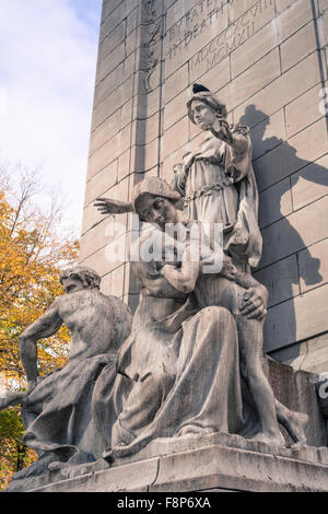 Monument du Maine à la porte de la marine marchande, Central Park, Manhattan, New York City, NYC Banque D'Images