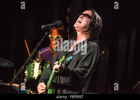 Detroit, Michigan, USA. 9Th Mar, 2015. TODD RUNDGREN effectuant sur sa tournée d'hiver 2015-2016 au Fillmore à Detroit, MI le 9 décembre, 2015 © Marc Nader/ZUMA/Alamy Fil Live News Banque D'Images