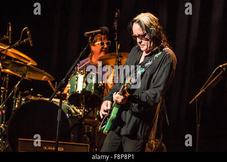 Detroit, Michigan, USA. 9Th Mar, 2015. TODD RUNDGREN effectuant sur sa tournée d'hiver 2015-2016 au Fillmore à Detroit, MI le 9 décembre, 2015 © Marc Nader/ZUMA/Alamy Fil Live News Banque D'Images