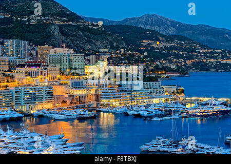 La nuit du port de Monaco Banque D'Images