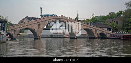 Suzhou, Chine, Asie, Grand Canal, pont ancien style Banque D'Images