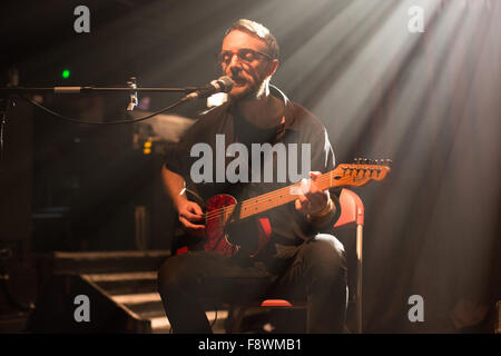 KOKO, Londres, Royaume-Uni, 11 décembre 2015, l'Indochine sur scène au London's KOKO, Rod Jones, Indochine avec un set acoustique au London's KOKO, Crédit : Richard Soans/Alamy Live News Banque D'Images