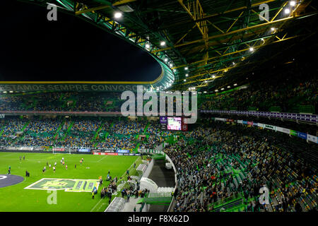 Match de football de la première ligue portugaise, le Sporting Clube de Portugal à l'Estádio José Alvalade XXI dans à Lisbonne Banque D'Images