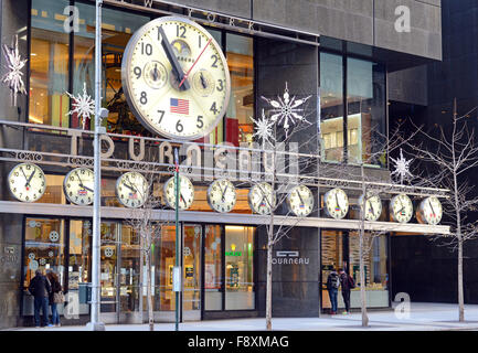 Le Tourneau Watch Store sur la 57e rue à Manhattan Banque D'Images