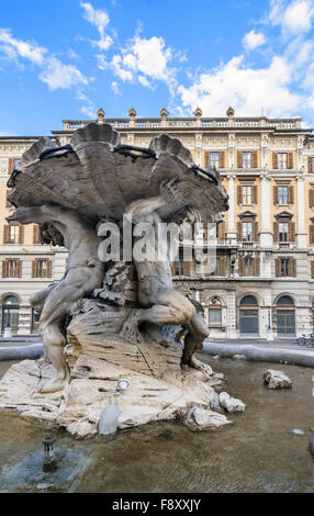 La Fontana dei Triton dans la Piazza Vittorio Veneto, Trieste, Italie Banque D'Images