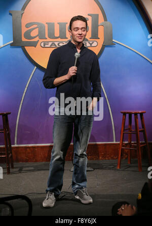 Faire face à l'avant héberge Comics sans frontières à la Laugh Factory avec : Mark Ellis Où : Hollywood, California, United States Quand : 10 Nov 2015 Banque D'Images