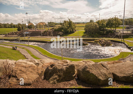 Vue panoramique sur le Barrage Tees Blanc International cours d'eau à Stockton-on-Tees, Angleterre, Royaume-Uni Banque D'Images