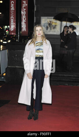 Stars et invités arrivent pour la premiere chanson de coucher du soleil écossais comprend : Agyness Deyn Où : Édinbourg, Royaume-Uni Quand : 11 Nov 2015 Banque D'Images