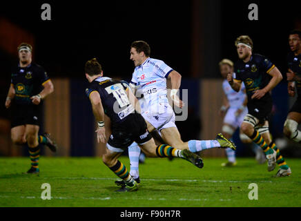Paris, France. Dec 12, 2015. Rugby Champions Cup. Racing Metro 92 contre les Northampton Saints. Johannes Goosen ( Racing Metro 92 ) : Action Crédit Plus Sport/Alamy Live News Banque D'Images