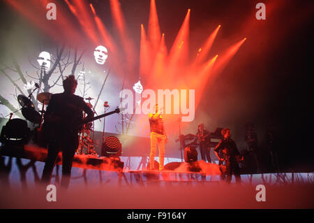 Liverpool, Royaume-Uni. 12 décembre 2015. Duran Duran effectuez la dernière date de leur tournée au Liverpool Echo Arena. © Paul Warburton/Alamy Live News Banque D'Images