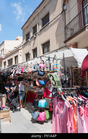 La rue du marché, Maresme Tordera, comté, province de Barcelone, Catalogne, Espagne Banque D'Images