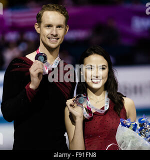 Barcelone, Catalogne, Espagne. Dec 12, 2015. USA'S EVAN BATES et MADISON CALER, médaillés d'argent aux concours de danse sur glace de la 21e finale du Grand Prix of Figure Skating Final à Barcelone - Le ISU Grand Prix of Figure Skating Final, qui aura lieu conjointement avec la finale du Junior Grand Prix, est la consécration du Grand Prix circuit série et la deuxième plus importante manifestation de l'Union internationale de patinage (ISU) après les Championnats du monde. © Matthias Rickenbach/ZUMA/Alamy Fil Live News Banque D'Images