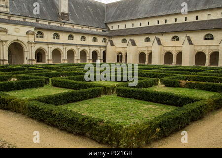 Cloître de l'Abbaye Royale de Notre Dame de Fontevraud, Montsoreau abbaye de Fontevraud, Abbaye de Fontevraud Banque D'Images