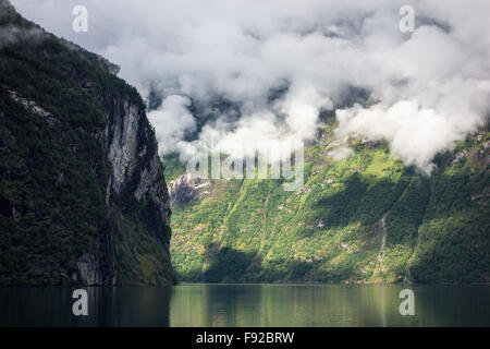 Vue de l'Geirangerfjord en Norvège Banque D'Images