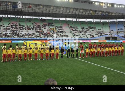 Osaka, Kansai, Japon. 13 Décembre, 2015. Guangzhou Evergrande vs Amérique au stade Nagai d'Osaka. © Marcio Machado/ZUMA/Alamy Fil Live News Banque D'Images