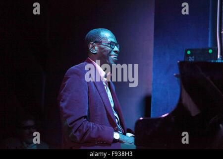 La BlueNote présente le Trio - Stanley Clarke, Stanley Clarke, Lenny White et George avec des câbles : Câbles George Où : NYC, New York, United States Quand : 11 Nov 2015 Banque D'Images