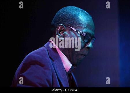 La BlueNote présente le Trio - Stanley Clarke, Stanley Clarke, Lenny White et George avec des câbles : Câbles George Où : NYC, New York, United States Quand : 11 Nov 2015 Banque D'Images