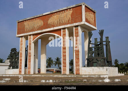 Porte de non retour mémorial à esclaves, Ouidah, Bénin Banque D'Images