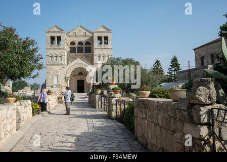 L'extérieur de l'église franciscaine de la Transfiguration, le mont Thabor, vallée de Jezreel, Galilée, Israël (architecte Antonio Barluz Banque D'Images