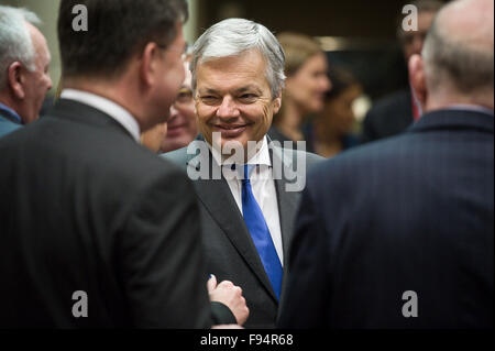 Bruxelles, Bxl, Belgique. 14 Décembre, 2015. Le ministre des Relations étrangères de la Belgique, Didier Reynders avant l'AEC le Conseil des ministres européens des Affaires étrangères à Bruxelles, Belgique le 14.12.2015 par Wiktor Dabkowski Wiktor Dabkowski/crédit : ZUMA Wire/Alamy Live News Banque D'Images