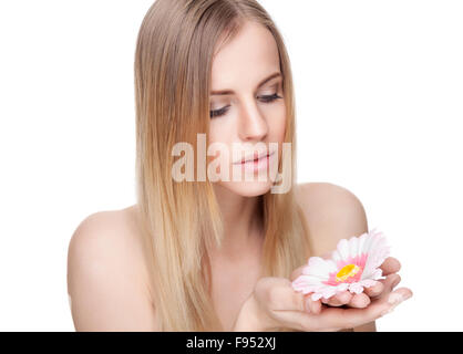Belle jeune femme aux longs cheveux raides Banque D'Images