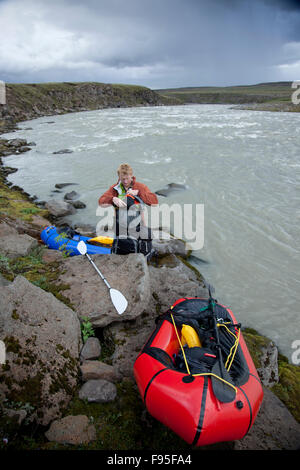 Descente en eaux vives de la rivière Thjorsa (Thjorsa) dans le centre de l'Islande Banque D'Images