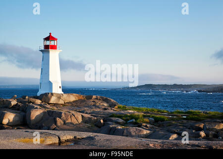 Phare emblématique à Peggy's Cove, Nouvelle-Écosse Banque D'Images