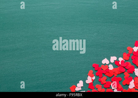 Coeurs rouges on chalkboard Banque D'Images
