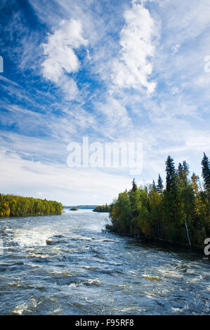 Otter Rapids le long de la rivière Churchill, dans le Nord de la Saskatchewan, Canada Banque D'Images