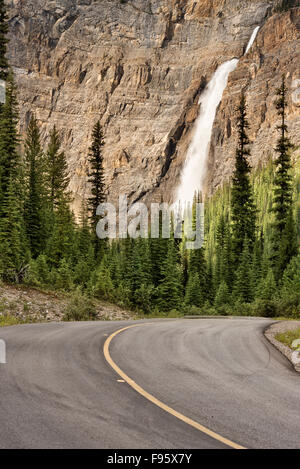 Les chutes Takakkaw, Parc national Yoho, Colombie-Britannique, Canada Banque D'Images