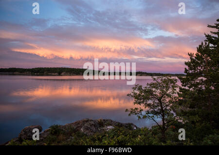 Dawn, Iroquois, Baie Whitefish Falls, Ontario, Canada Banque D'Images