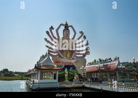 Déesse Avalokiteśvara, temple Wat Plai Laem, Wat Laem Suwannaram, Temple Ban Bo Phut, Ko Samui, Thaïlande Banque D'Images