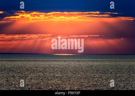 Spectaculaire Coucher de soleil sur la baie Georgienne, Ontario, Canada Banque D'Images