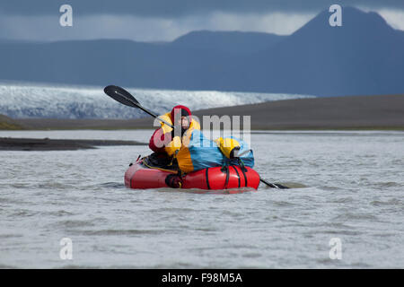 Descente en eaux vives de la rivière Thjorsa (Thjorsa) dans le centre de l'Islande Banque D'Images