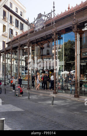 Mercado de San Miguel à Madrid Banque D'Images