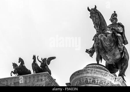 Statue équestre de Victor Emmanuel à Rome Banque D'Images