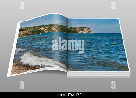 Afficher le long de la ligne de falaise de la mer Baltique jusqu'à la Cap Arkona, Ruegen Island, Mecklembourg-Poméranie-Occidentale, Allemagne, Europe Banque D'Images